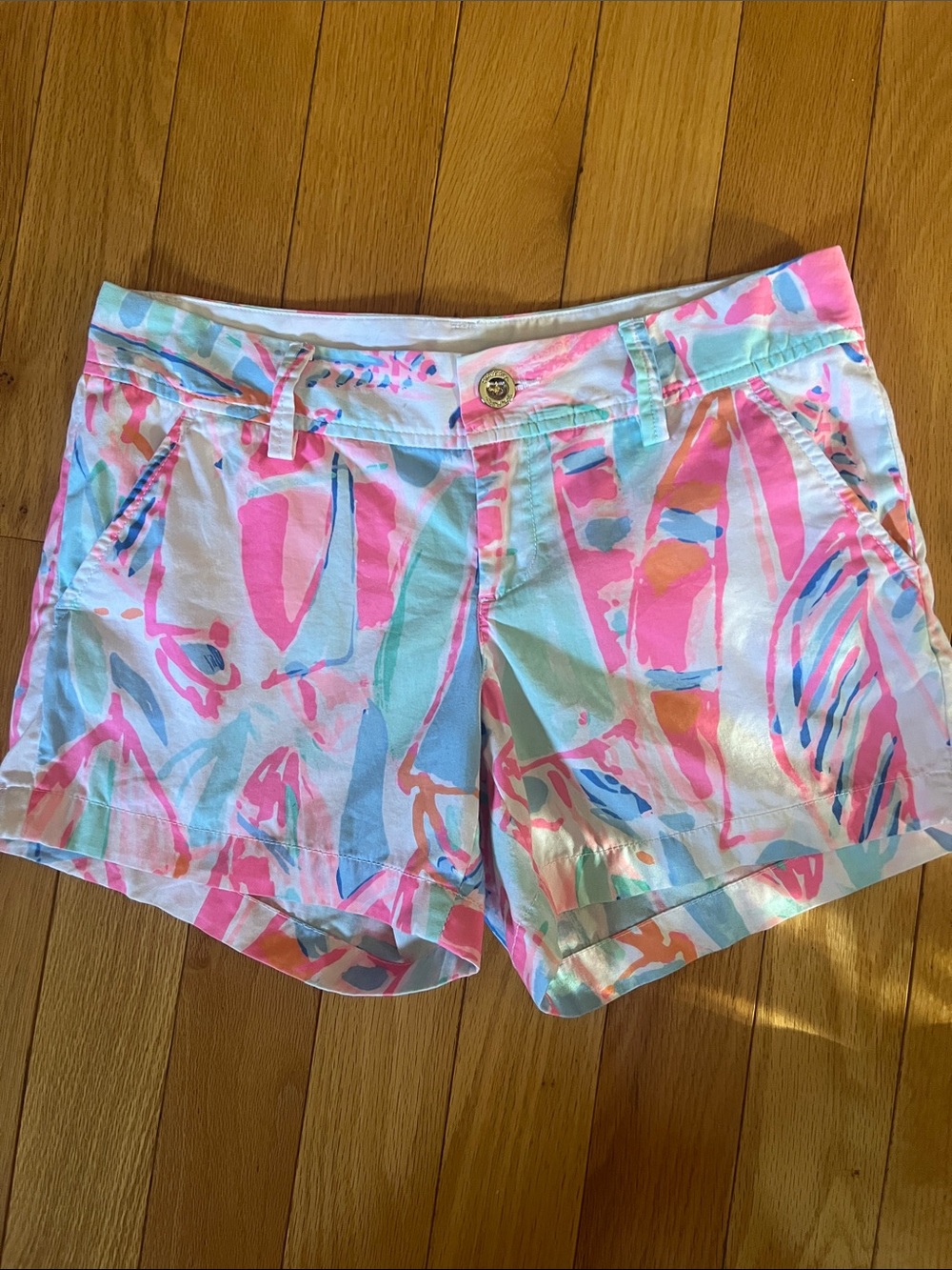 Lilly Pulitzer 5” Callahan Mid-Rise Pastel Abstract Print Shorts